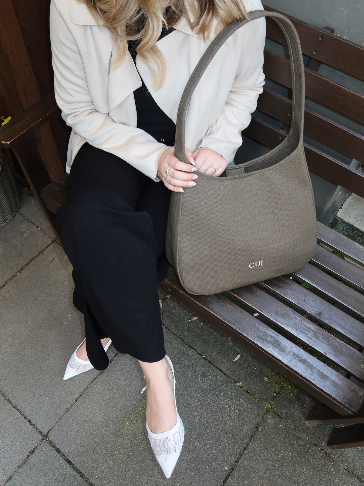 Maye in Olive