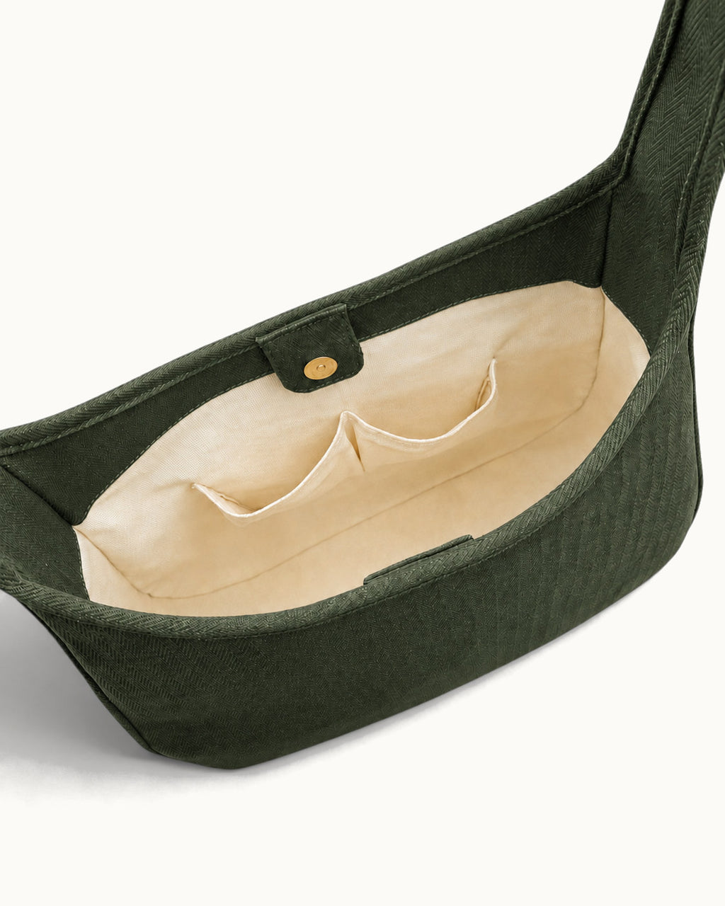 Maye Canvas-Schultertasche in Olive, Innenansicht mit Fächern